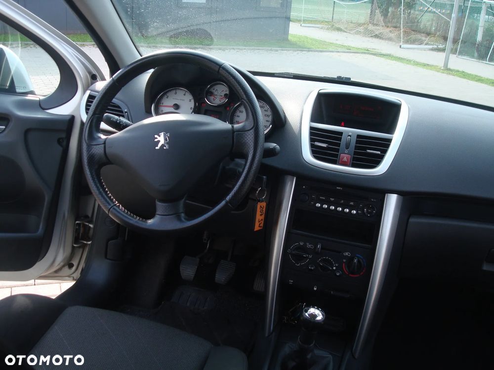 Peugeot 207 95 VTi Filou - 27