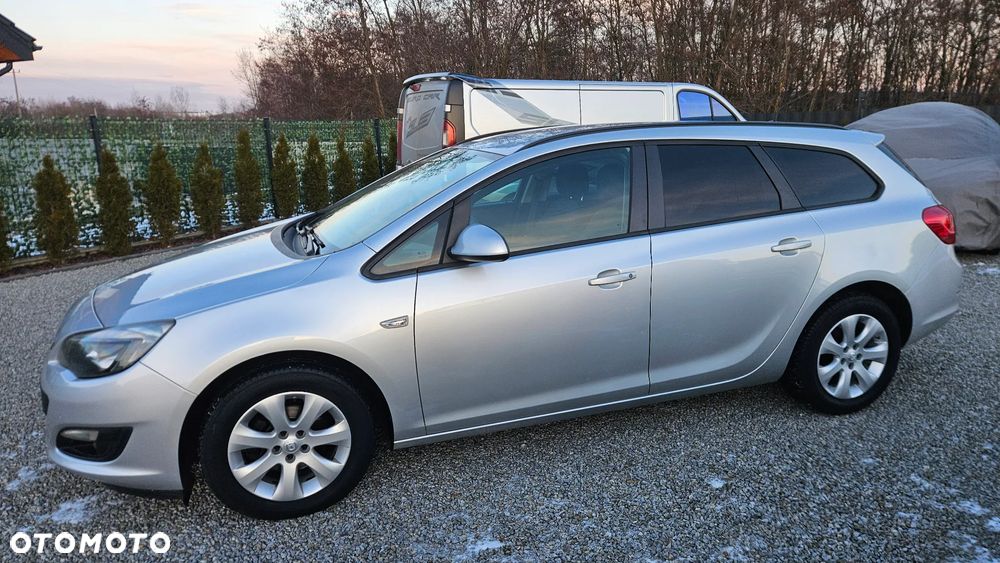 Opel Astra 1.4 T Enjoy - 11