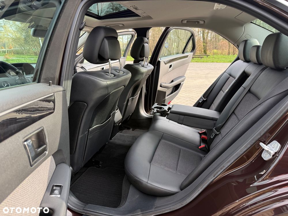 Mercedes-Benz Klasa E 200 BlueEFFICIENCY 7G-TRONIC Avantgarde - 11