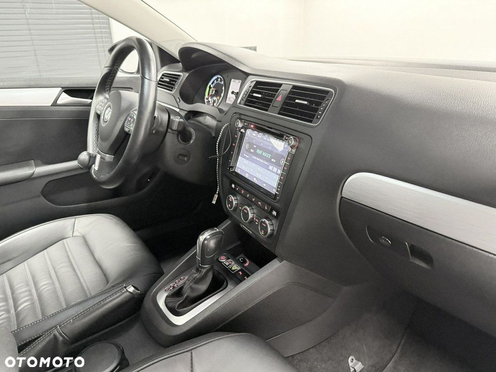 Volkswagen Jetta - 22