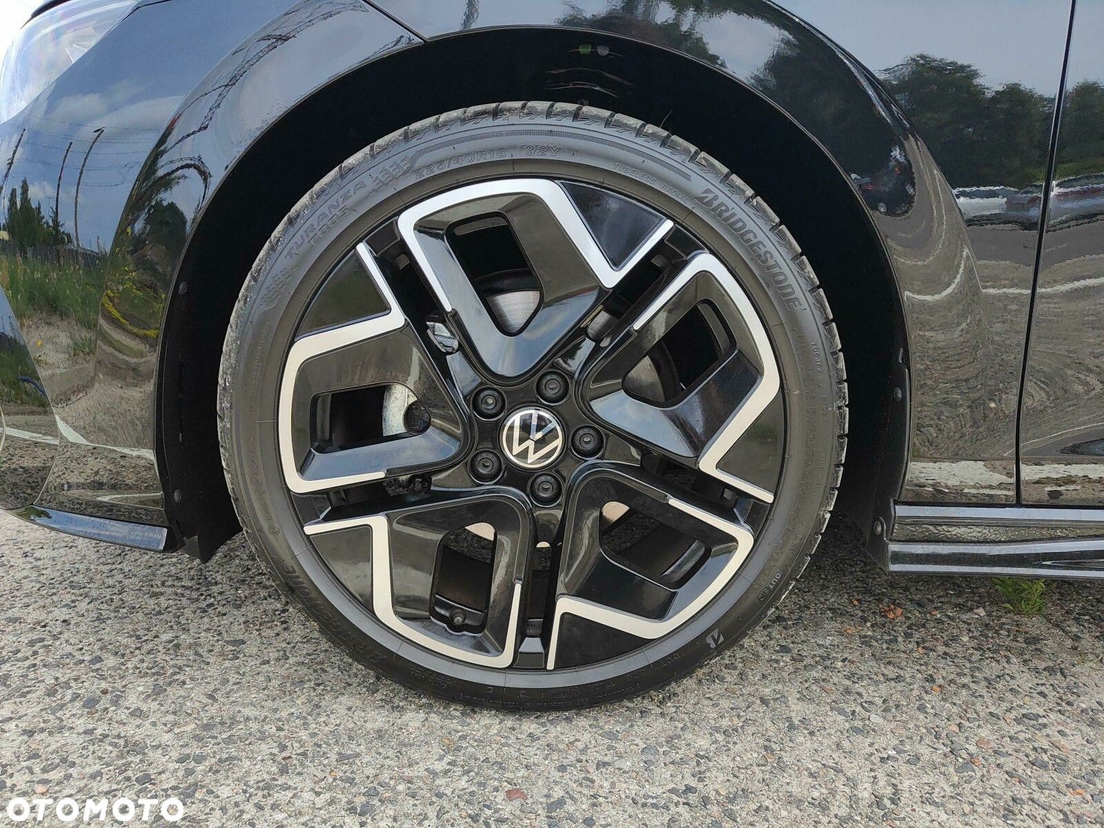 Volkswagen Golf VIII 1.5 eTSI mHEV R-Line Plus DSG - 9