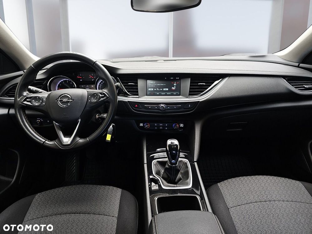 Opel Insignia 1.5 T Enjoy S&S - 11