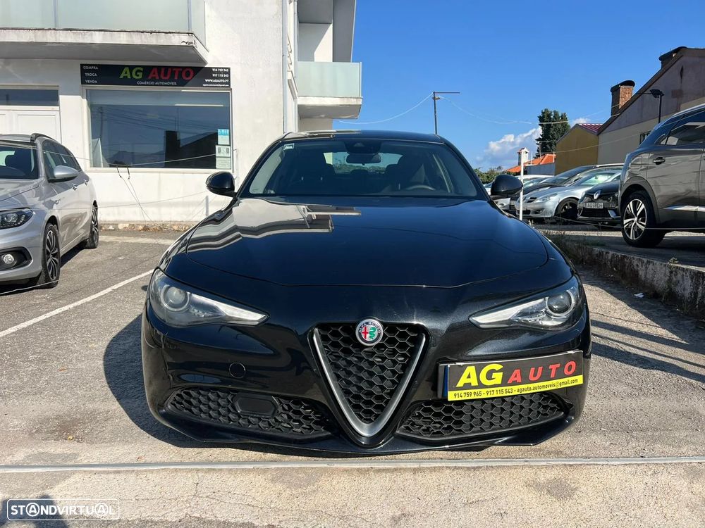 Alfa Romeo Giulia 2.2 D - 5
