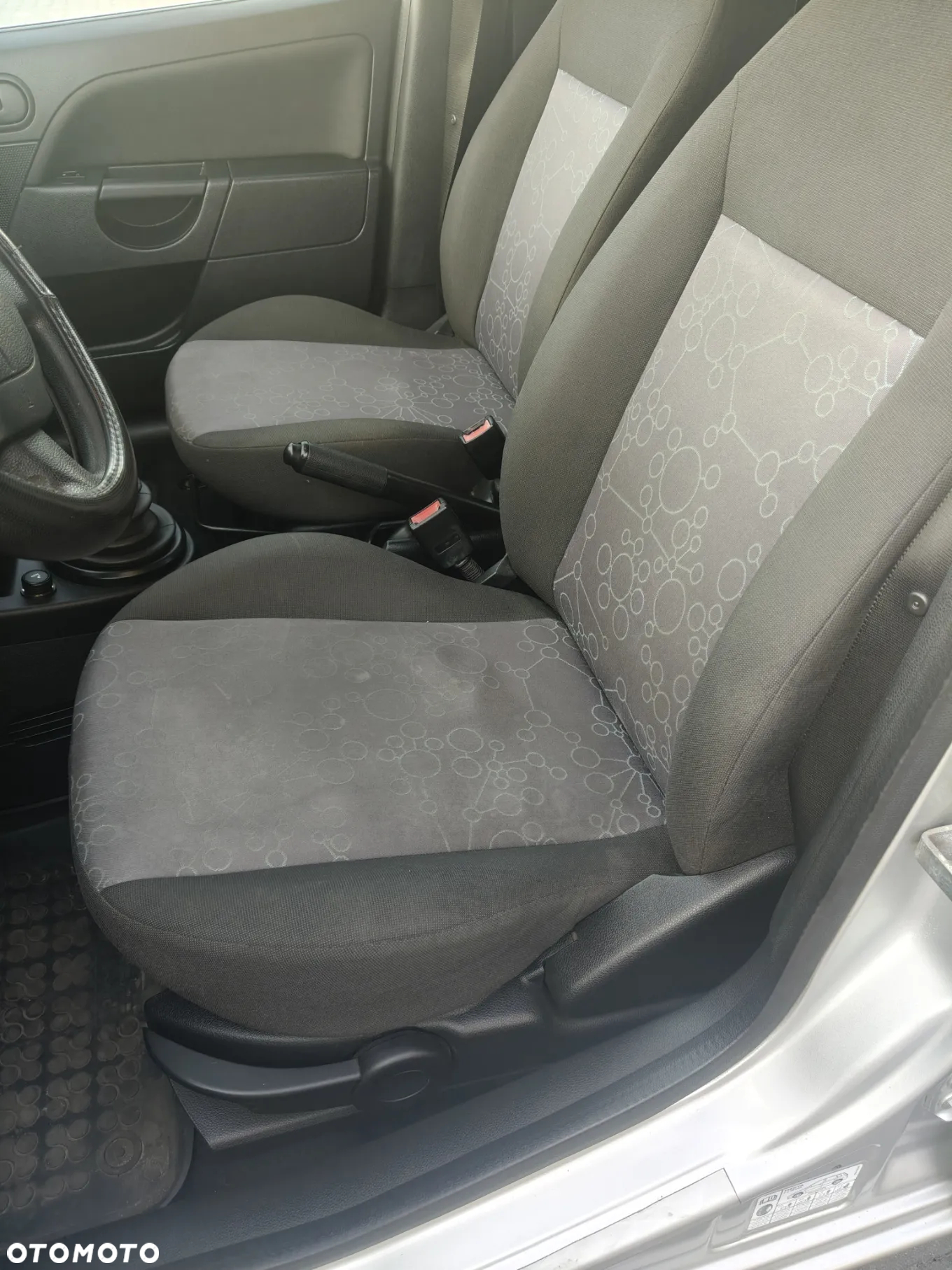 Ford Fiesta 1.3 - 8
