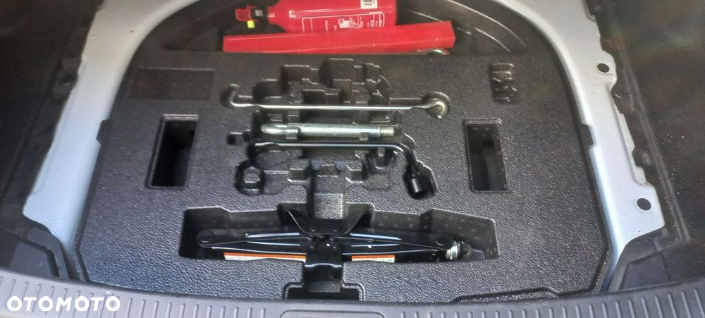 Toyota Corolla 1.8 Hybrid GPF Comfort - 20
