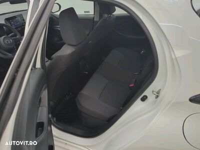 Toyota Yaris - 6