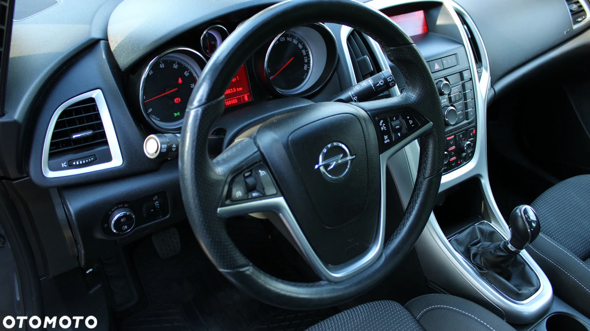 Opel Astra 1.6 Cosmo - 27