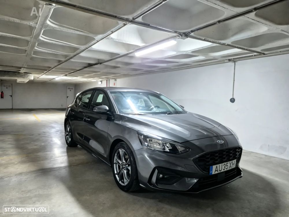 Ford Focus 1.0 EcoBoost Hybrid ST-LINE DESIGN - 1