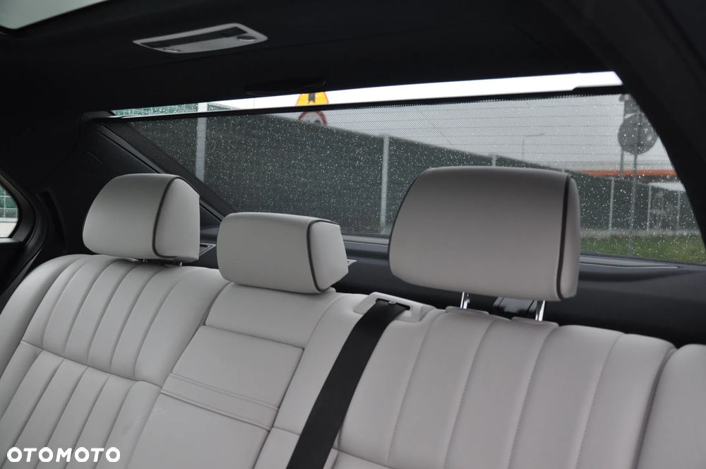 Mercedes-Benz Klasa E 350 BlueTEC 4-Matic Avantgarde - 31