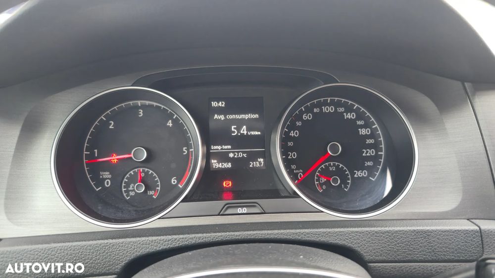 Volkswagen Golf 1.6 TDI DPF BlueMotion Technology Comfortline - 7