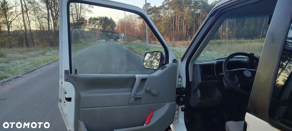 Volkswagen Transporter - 17