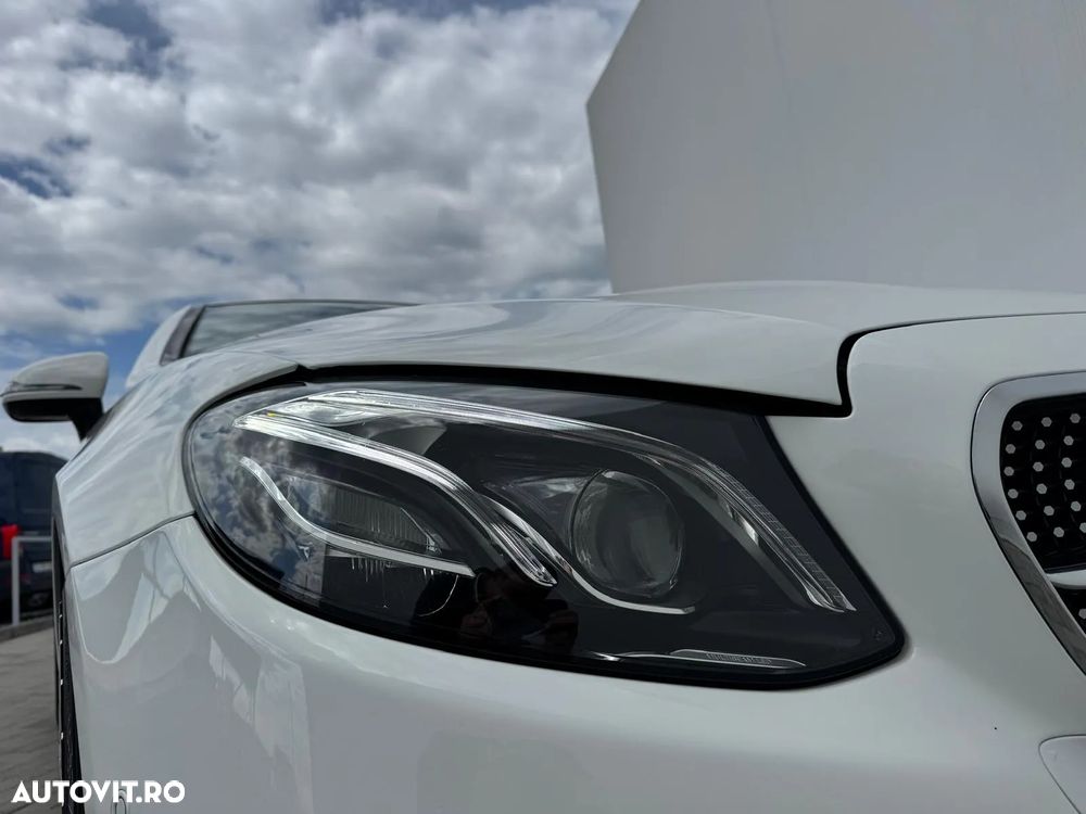 Mercedes-Benz E 400 4Matic Coupe 9G-TRONIC AMG Line - 13