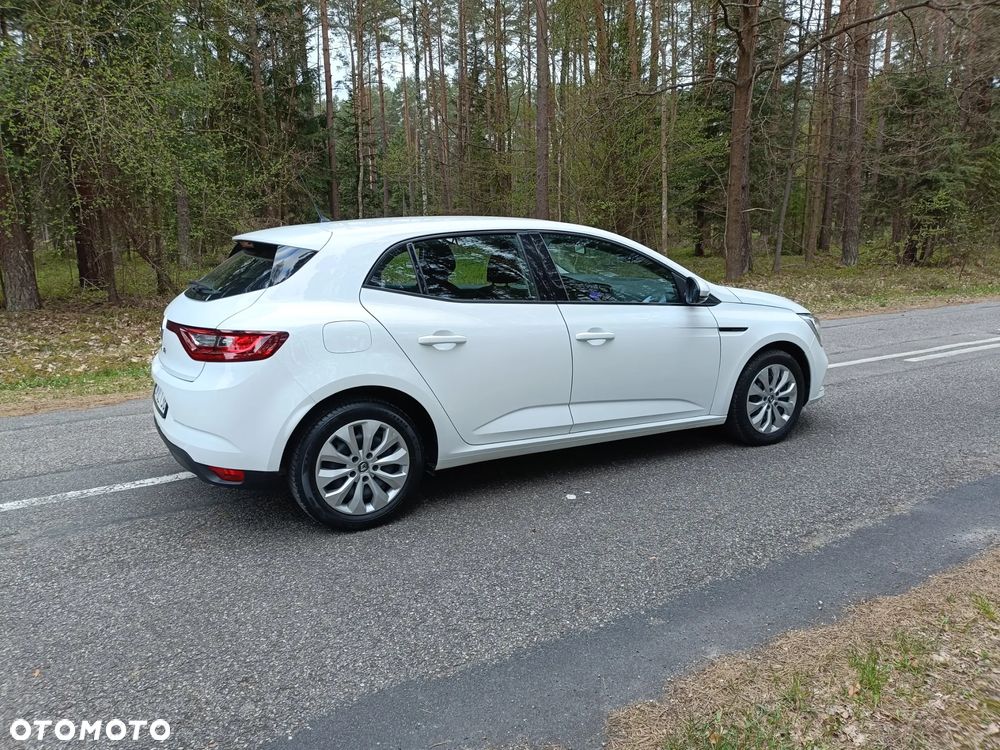 Renault Megane 1.6 SCe Life - 18