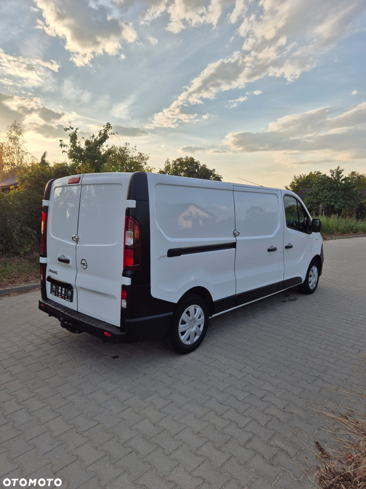 Opel Vivaro 2018r Long L2H1 150Tys km Super Stan - 5