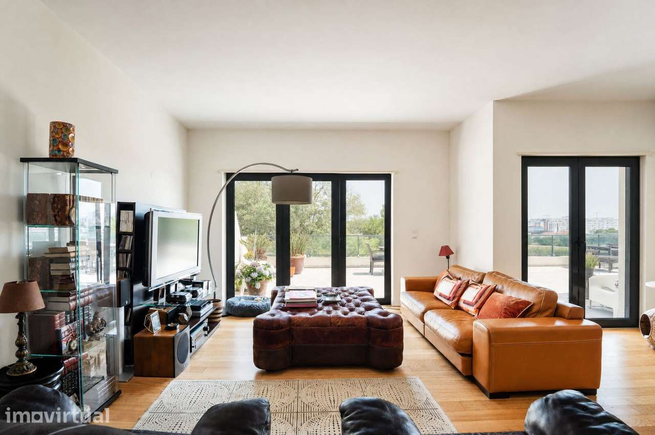 Apartamento T4 com estacionamento, Quinta dos Alcoutins, Lisboa - Grande imagem: 2/39