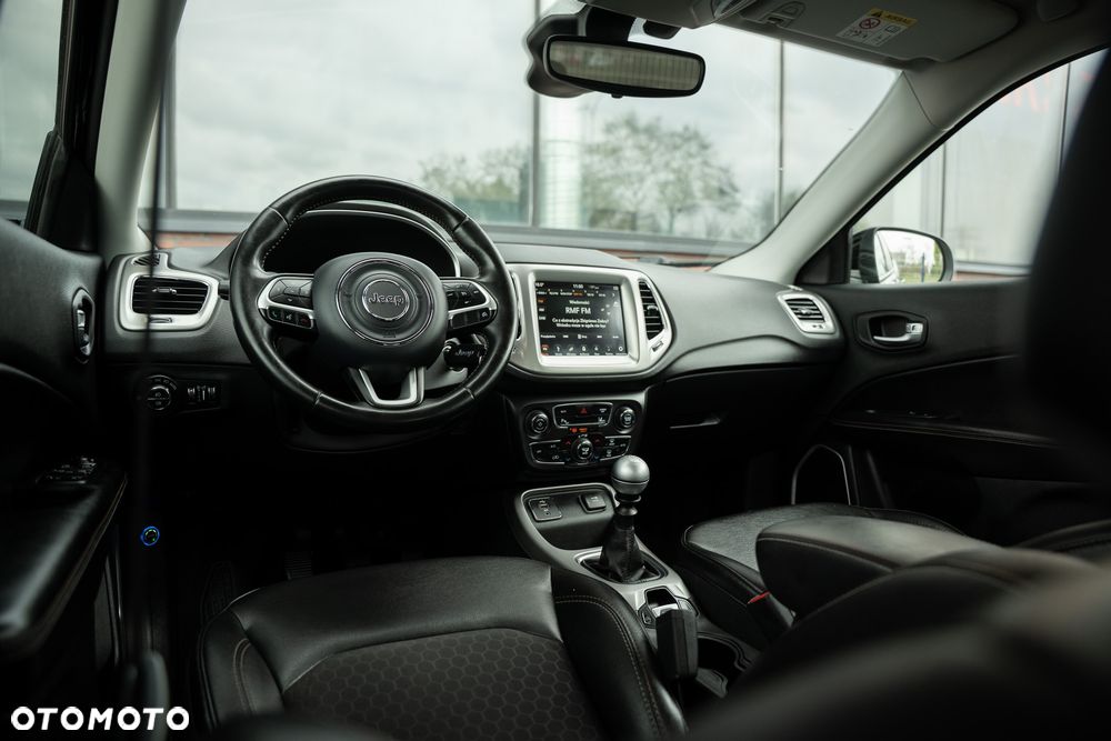 Jeep Compass 1.4 TMair Longitude FWD S&S - 28