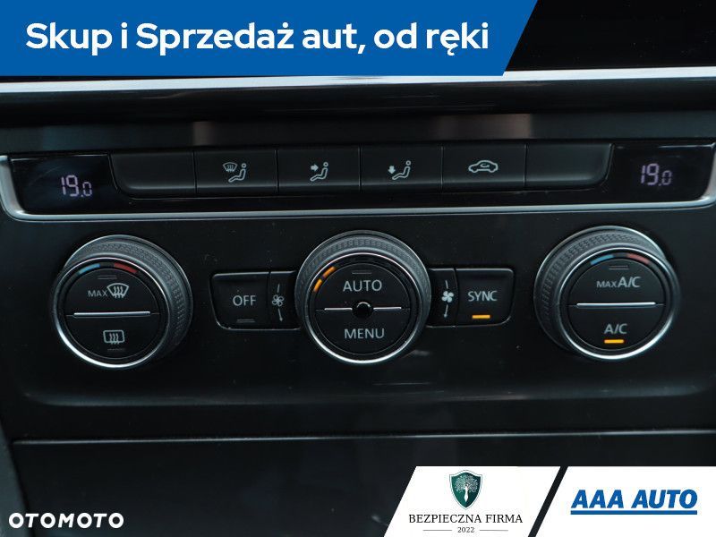 Volkswagen Golf Variant - 15