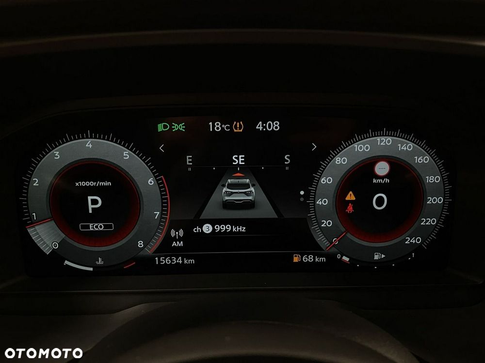 Nissan Qashqai 1.3 DIG-T N-Connecta DCT - 27