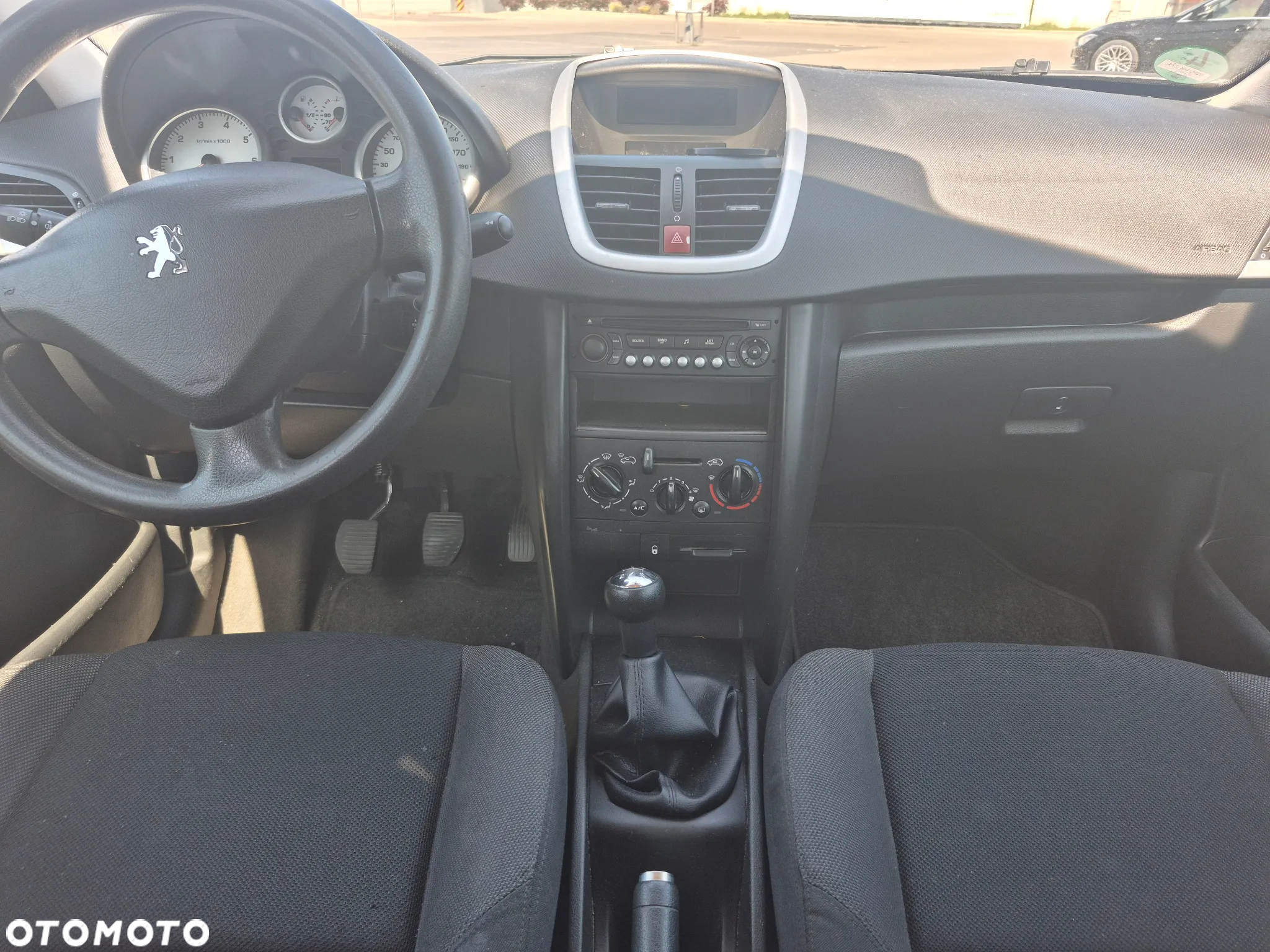 Peugeot 207 1.4 16V Presence - 6