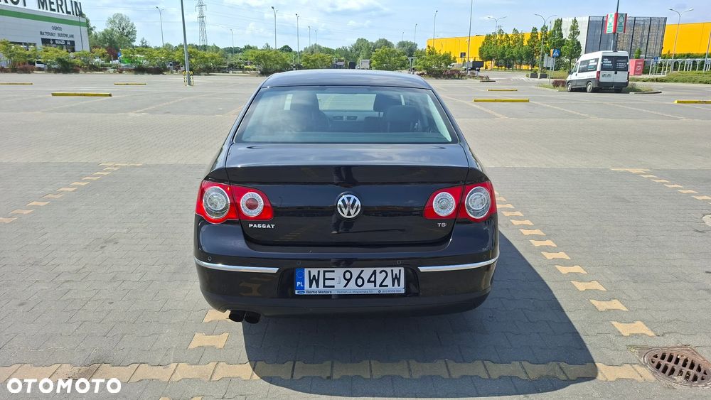 Volkswagen Passat 1.8 TSI Highline DSG - 27