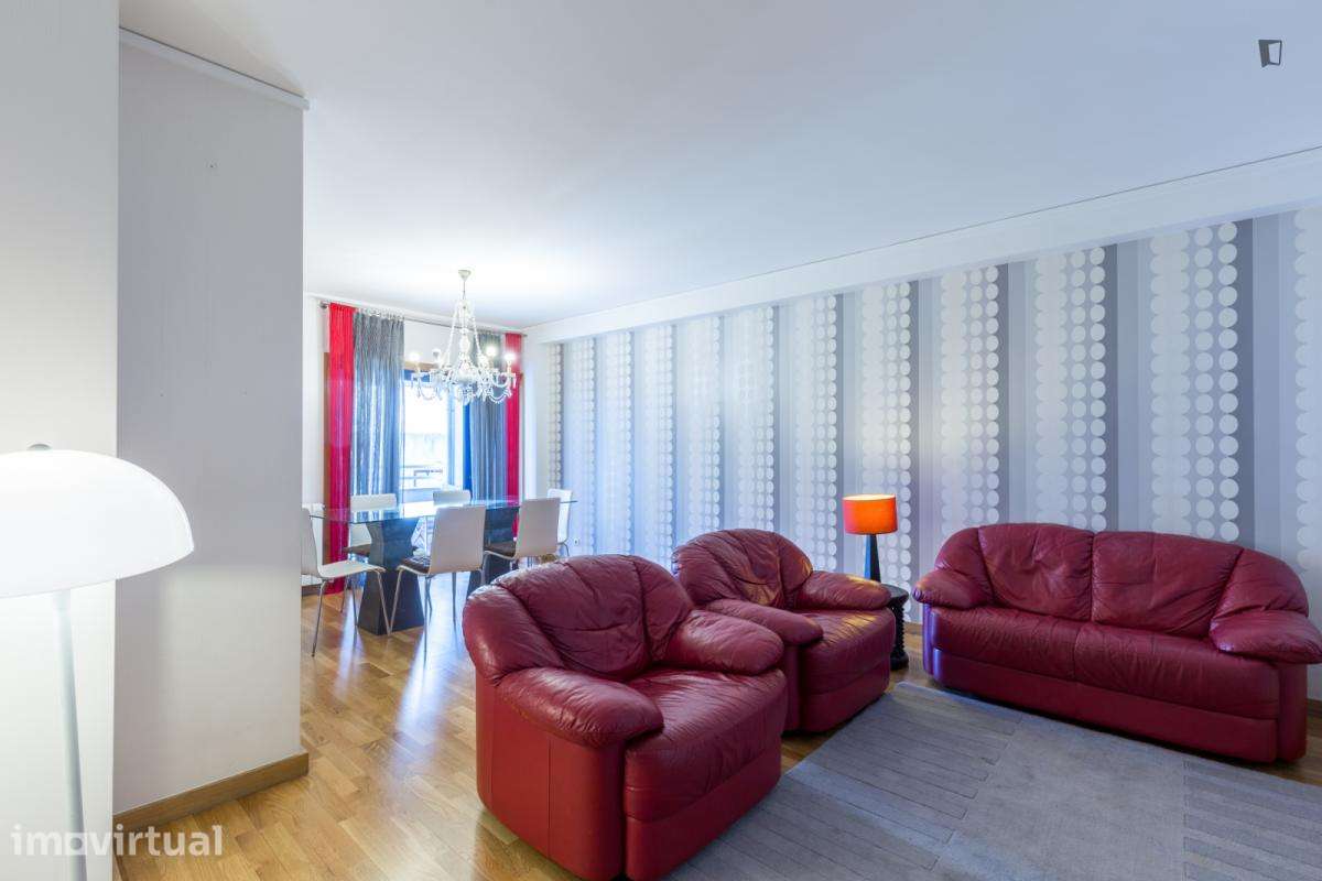 Apartamento com 2 quartos - localizado em Massarelos Porto - Grande imagem: 3/27
