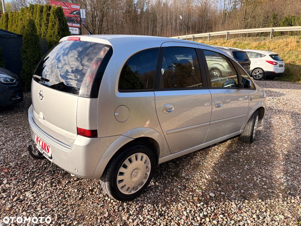 Opel Meriva 1.6 16V Cosmo - 10