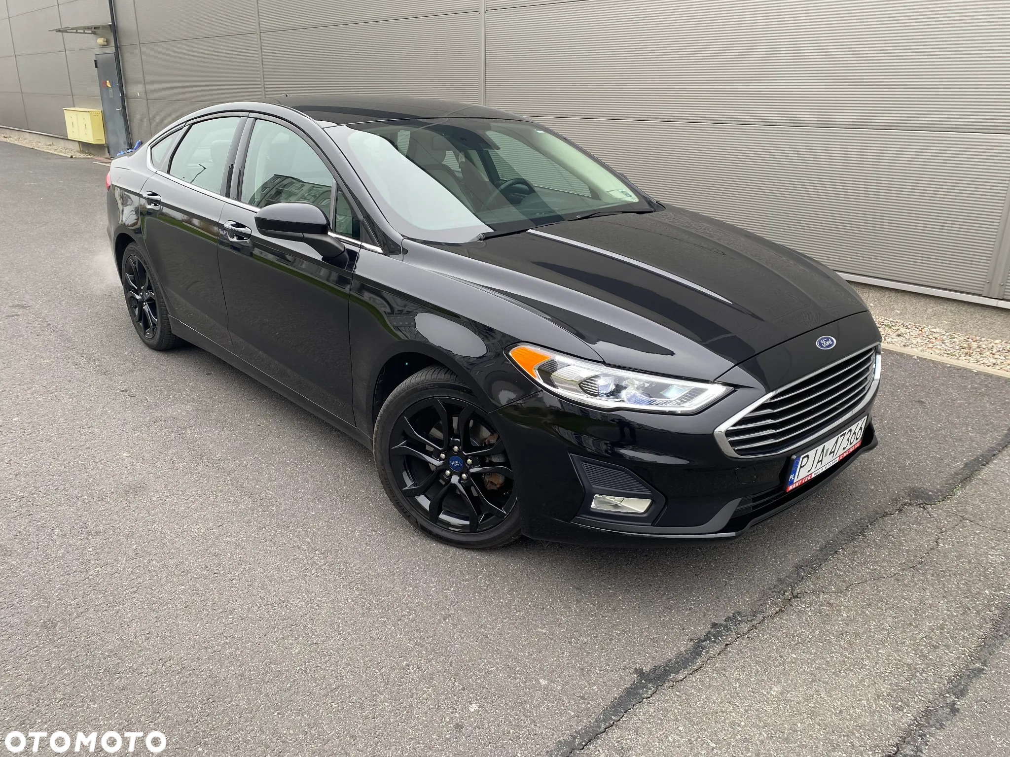 Ford Fusion - 2