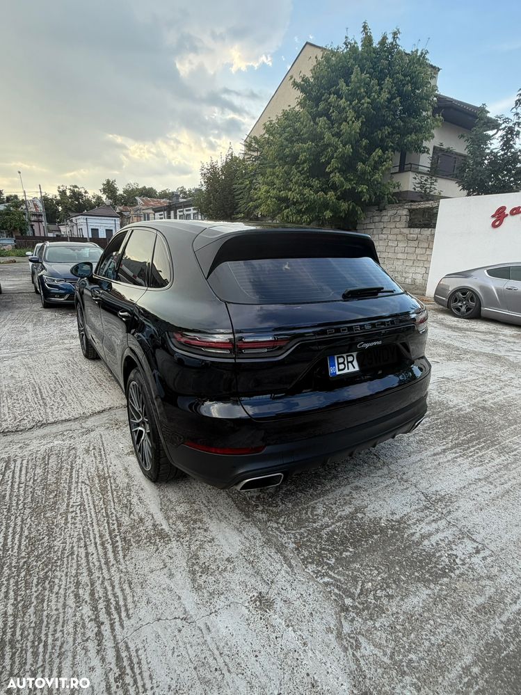 Porsche Cayenne Standard - 8