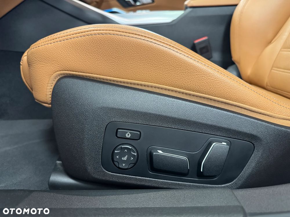 BMW Seria 3 - 18