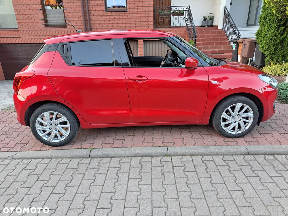 Suzuki Swift 1.2 Dualjet SHVS Premium CVT - 3