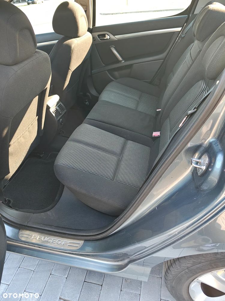 Peugeot 407 - 18