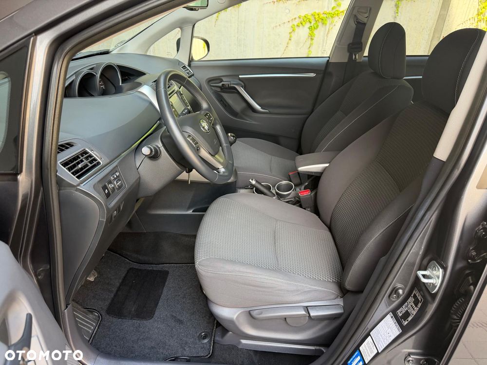 Toyota Verso 1.8 7-Sitzer Comfort - 15