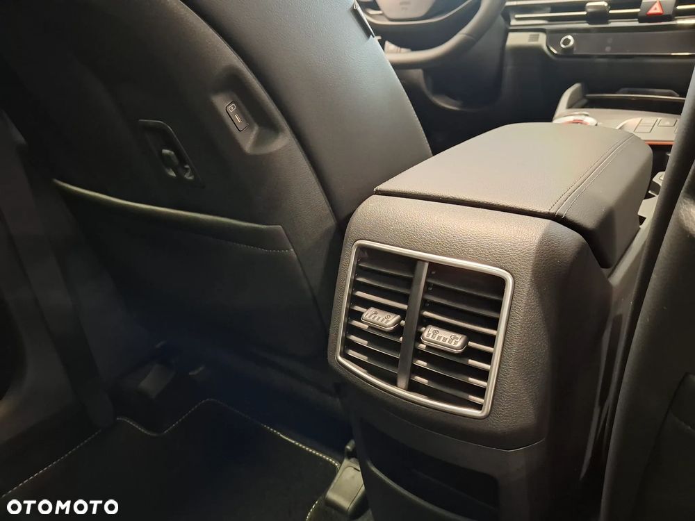Kia Sportage 1.6 T-GDI L 2WD DCT - 12
