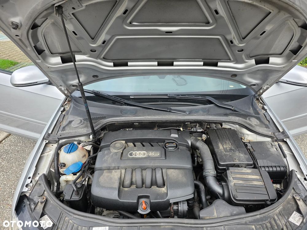 Audi A3 1.6 Ambition - 4