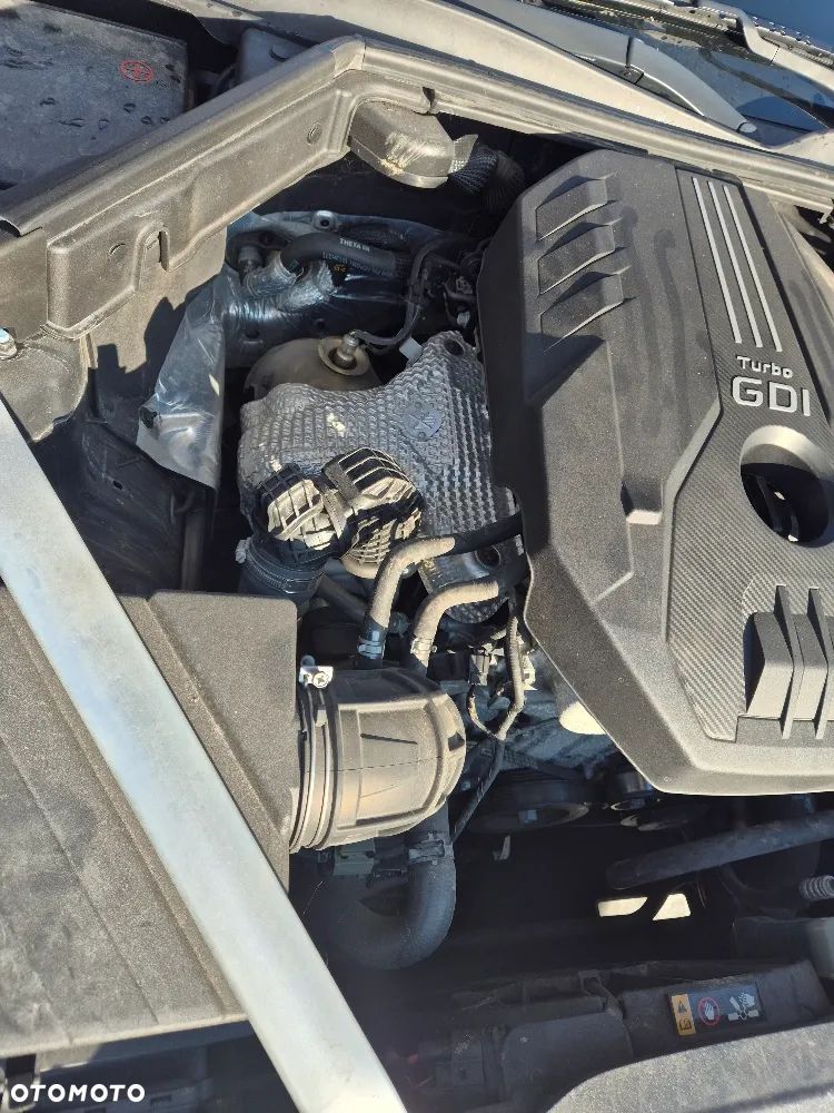 Kia Stinger 2.0 T-GDI GT Line - 28