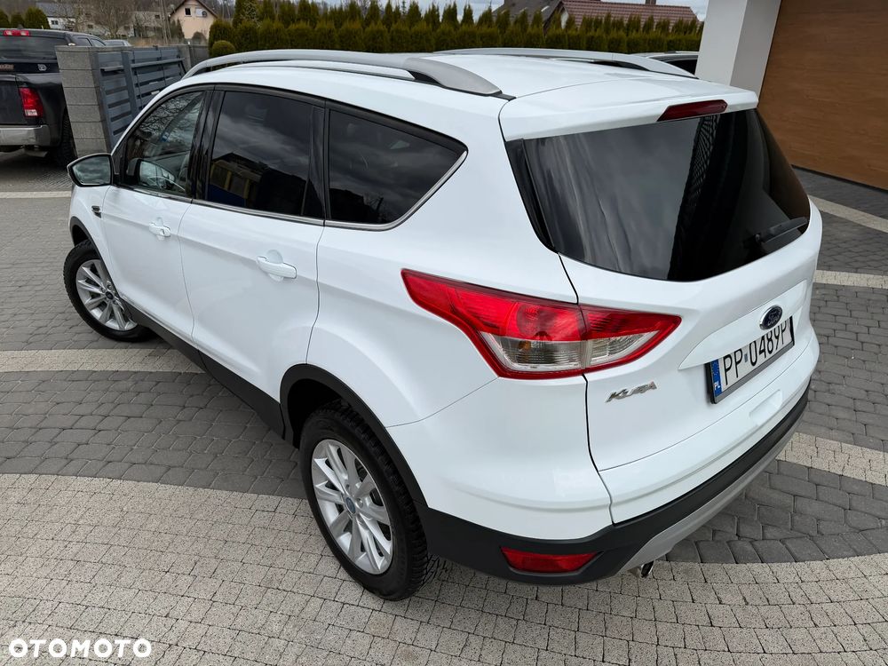 Ford Kuga 2.0 TDCi 2x4 Titanium - 17