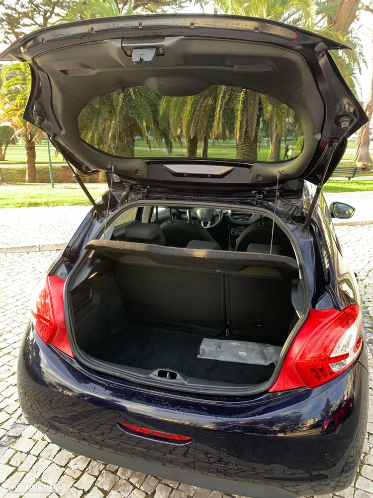 Peugeot 208 1.4 HDi Active - 3