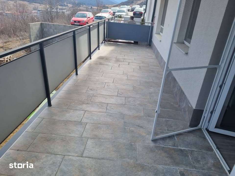 Apartament 3 camere, terasa 25mp, zona Vivo, Razoare — fotografia 1