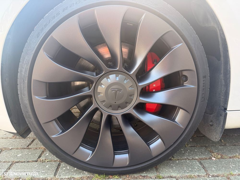 Tesla Model 3 Performance Dual Motor AWD - 32