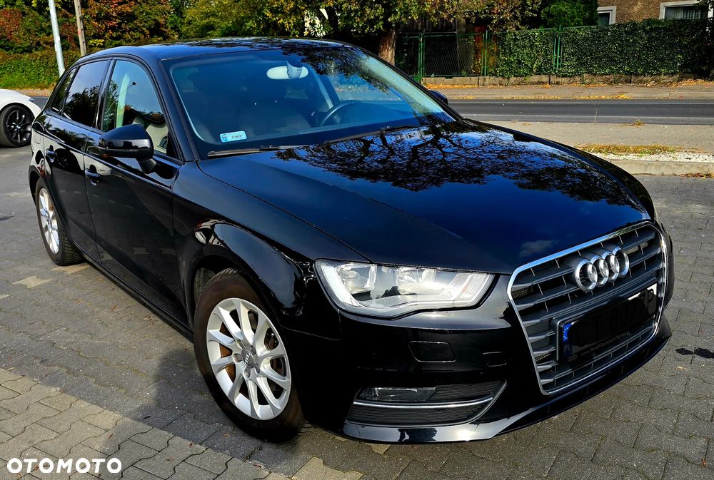 Audi A3 Sportback 1.4 TFSI Attraction - 2