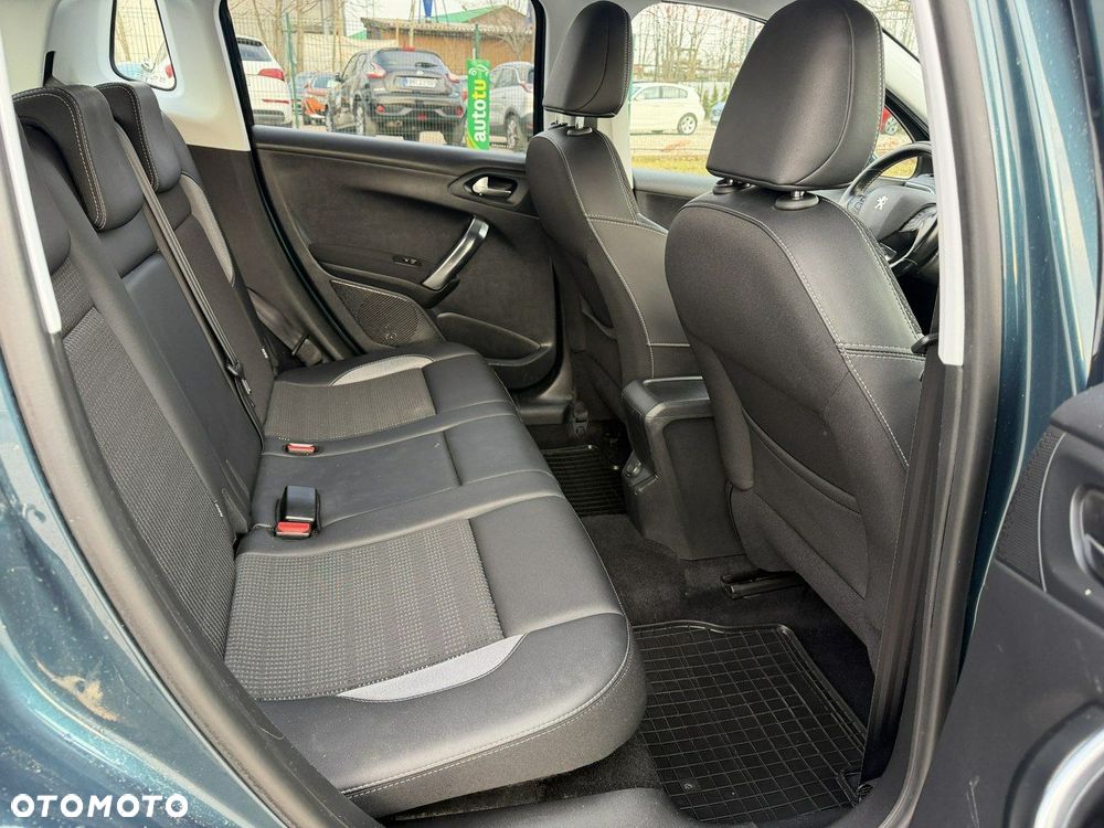 Peugeot 2008 PureTech 110 Stop&Start EAT6 Allure - 31