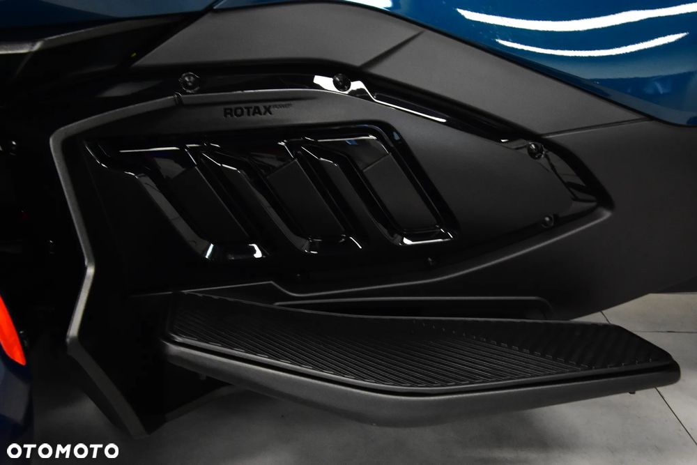 Can-Am Spyder - 26