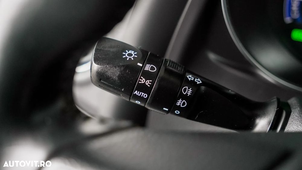 Toyota Auris 1.8 VVT-i Hybrid Automatik Touring Sports Life - 22