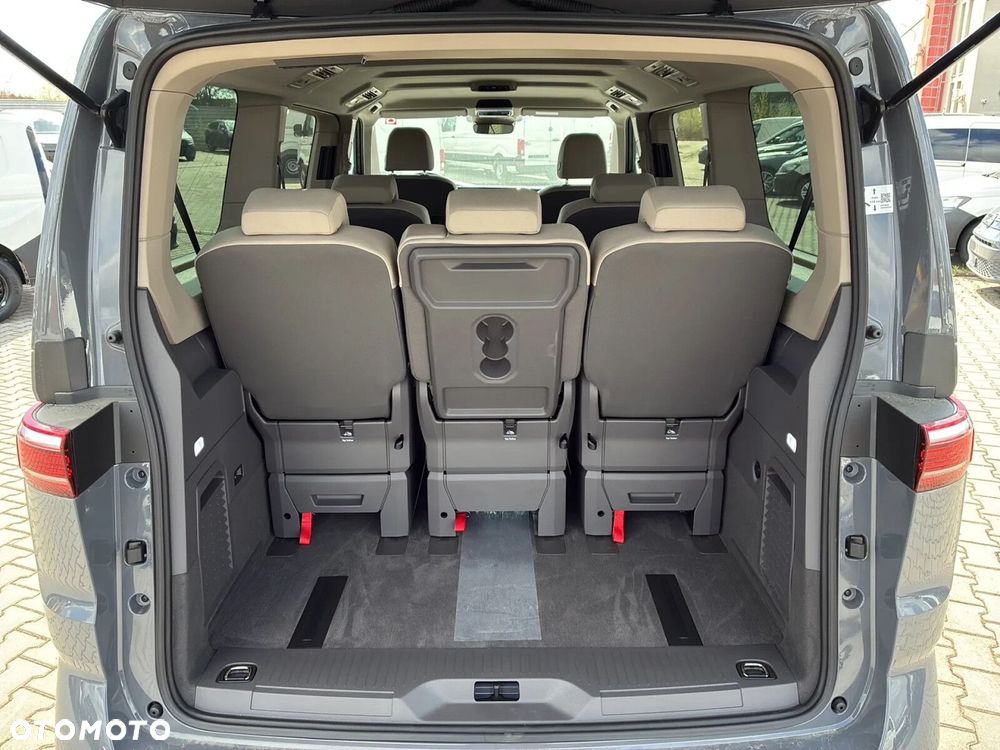 Volkswagen Multivan - 21