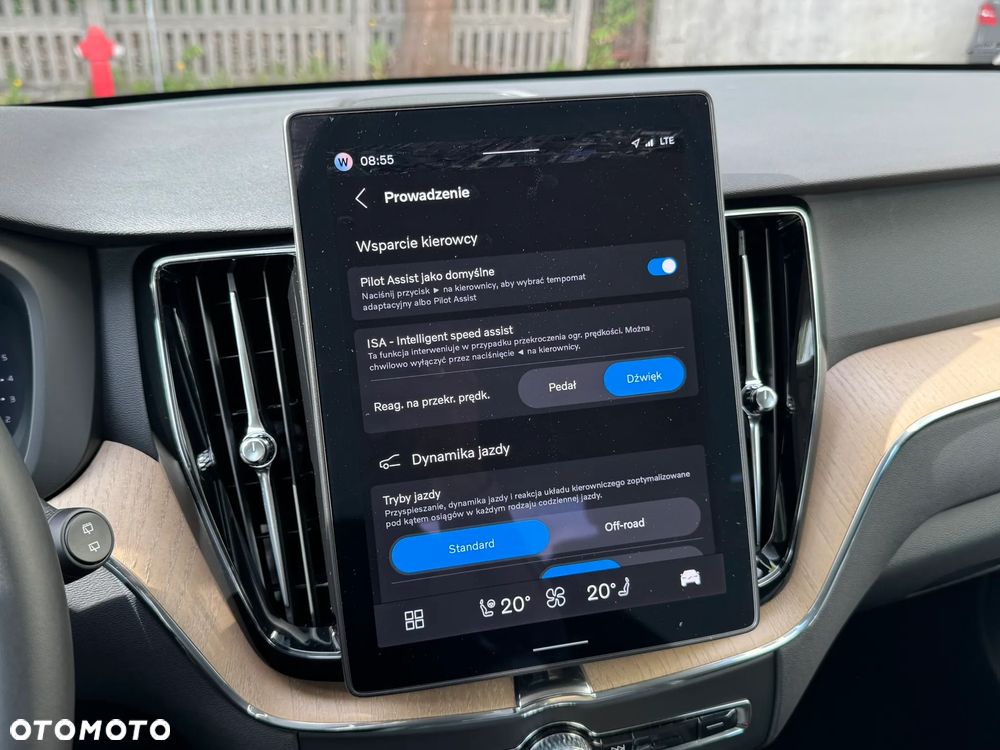 Volvo XC 60 B5 B AWD Plus Dark - 19