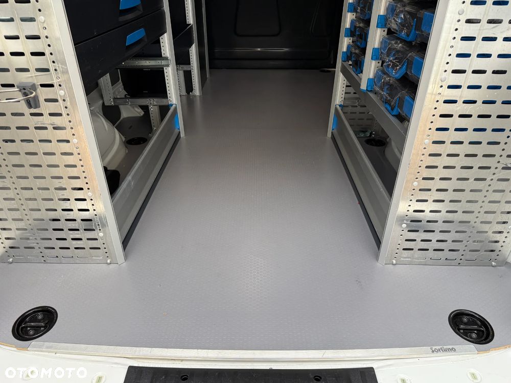 Volkswagen Transporter T6.1 L2H1Warsztat SORTIMO - 12