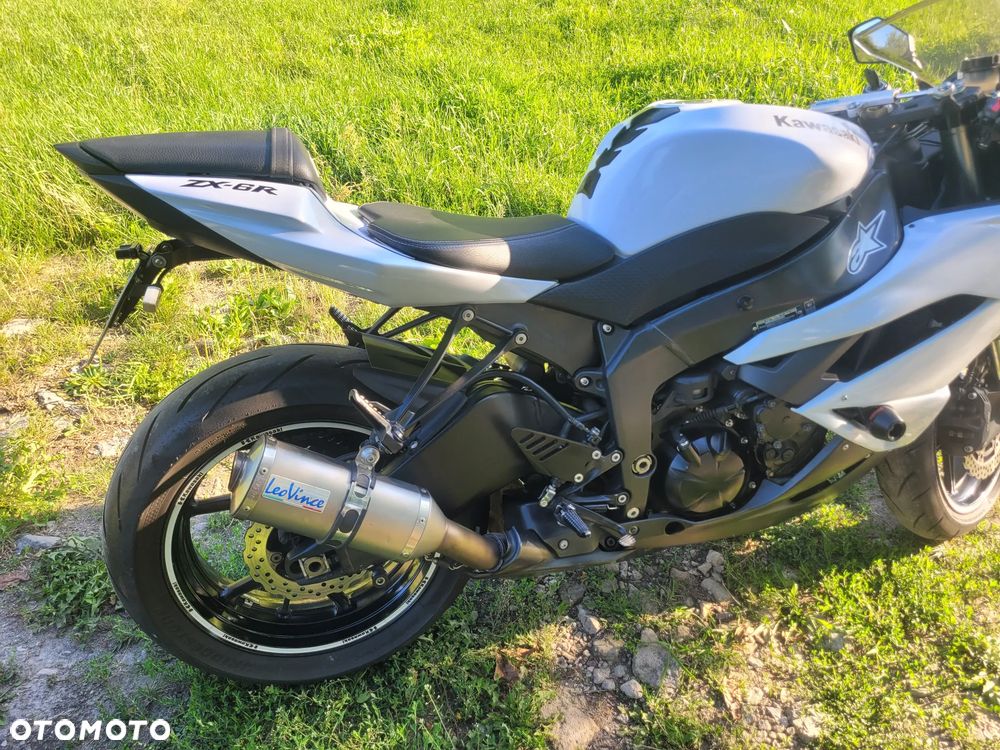 Kawasaki ZXR - 7