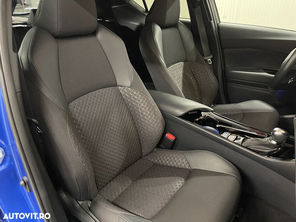 Toyota C-HR 2.0 HSD 184 CP 4x2 CVT C-lassy bi-tone - 9