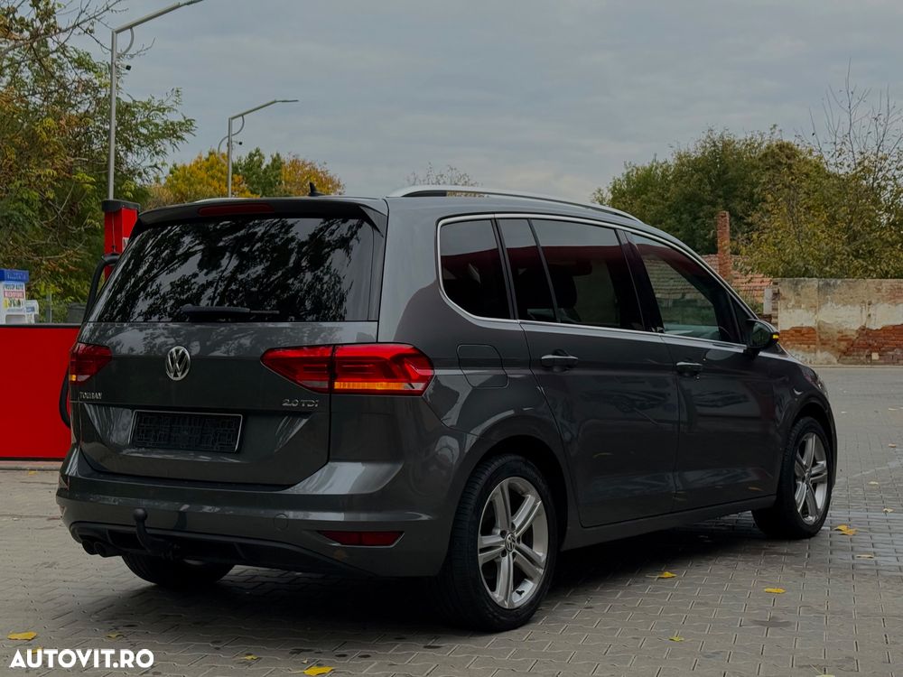 Volkswagen Touran 2.0 TDI DSG Highline - 3