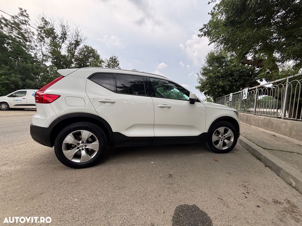Volvo XC 40 D3 AWD Momentum - 9